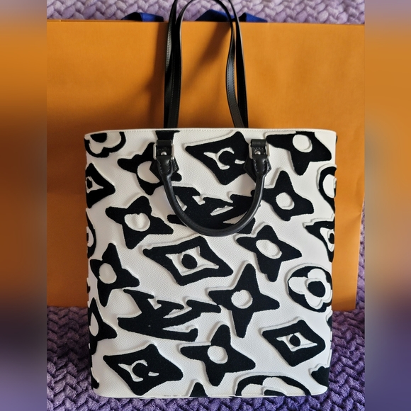 LOUIS VUITTON Monogram Giant White Black Cabas Bag Limited Urs Fischer LVxUF New - Picture 9 of 17